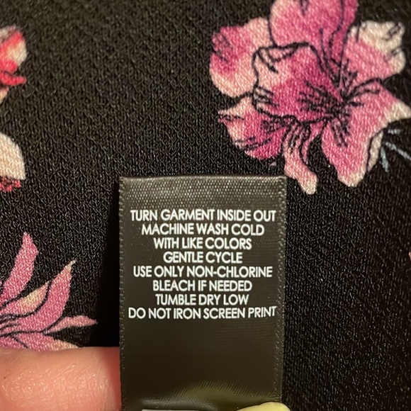 Torrid floral spring dress NWOT - Picture 8 of 8